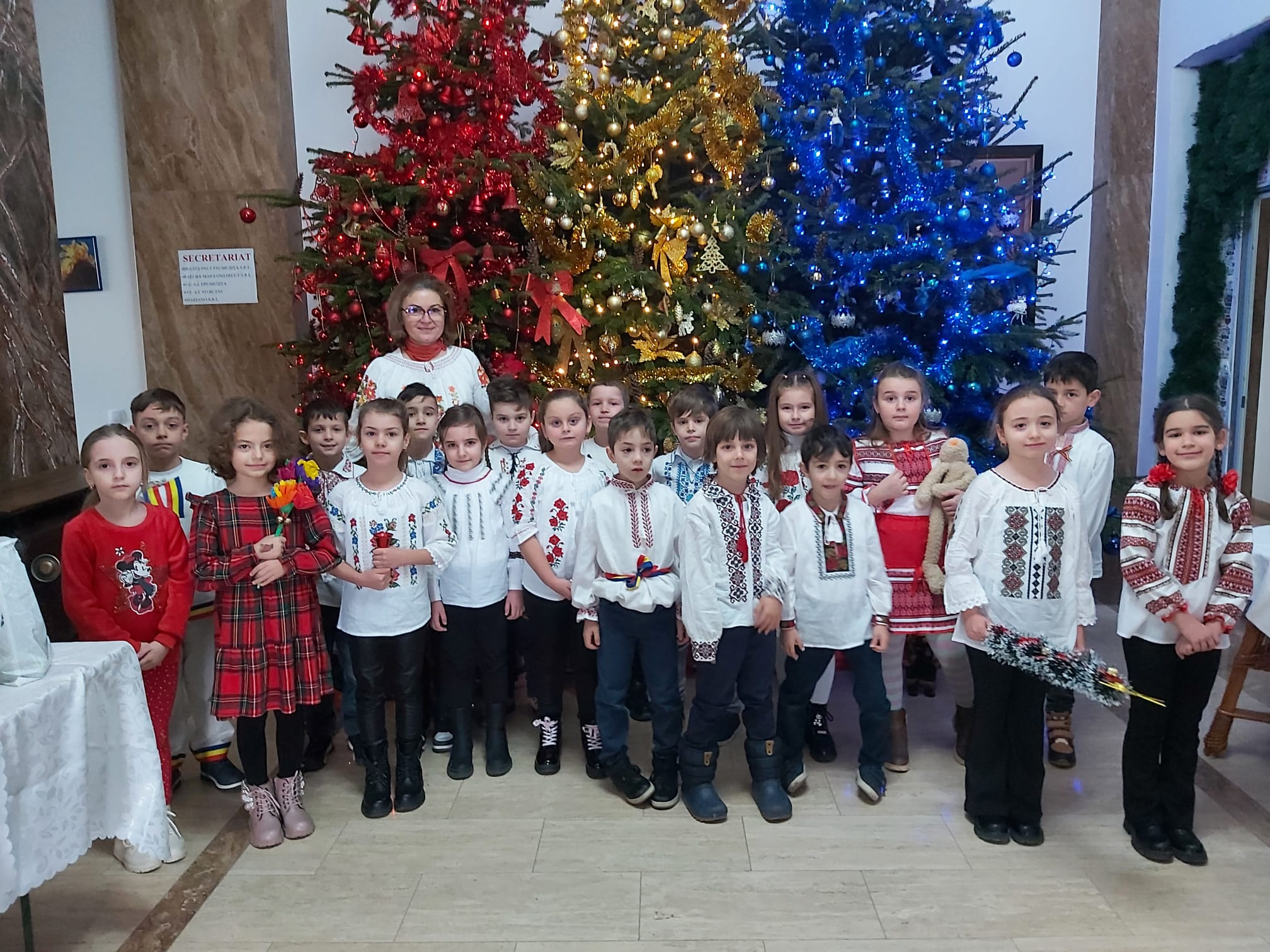 Un gând de sărbătoare de la Şcoala Gimnazială „Mihai Viteazul” (video)