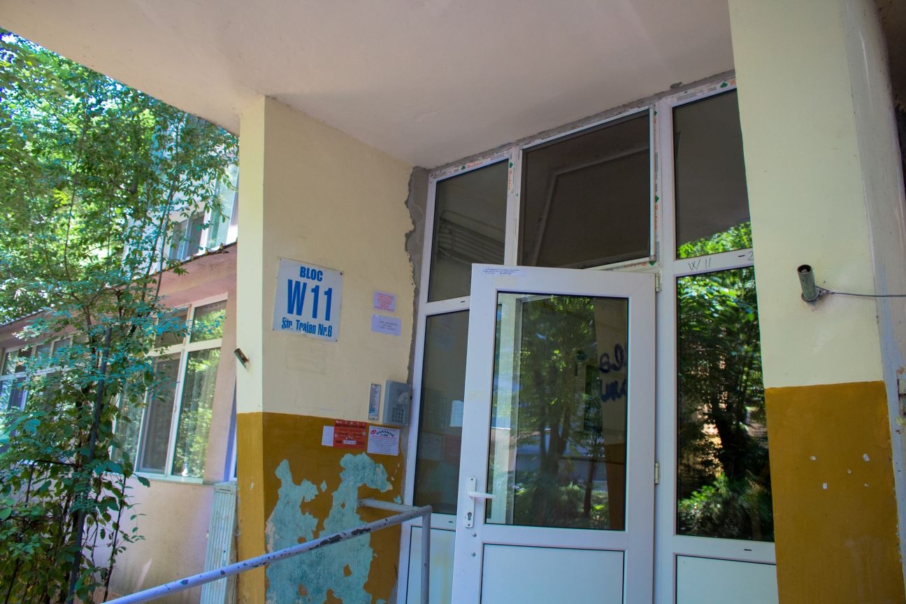 Captivi ai nepăsării vecinilor/ Fără datorii, dar cu gazele tăiate de peste o lună