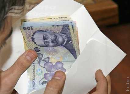 Cazul fraudei la bacalaureat: telefoane ascultate, teze modificate