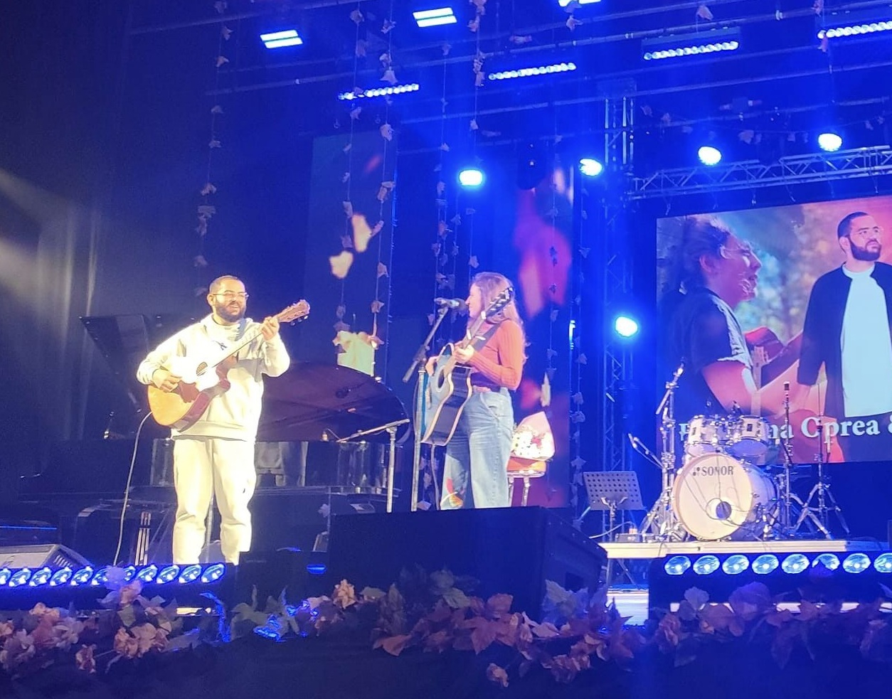 Folkişti gălăţeni premiaţi la Brăila