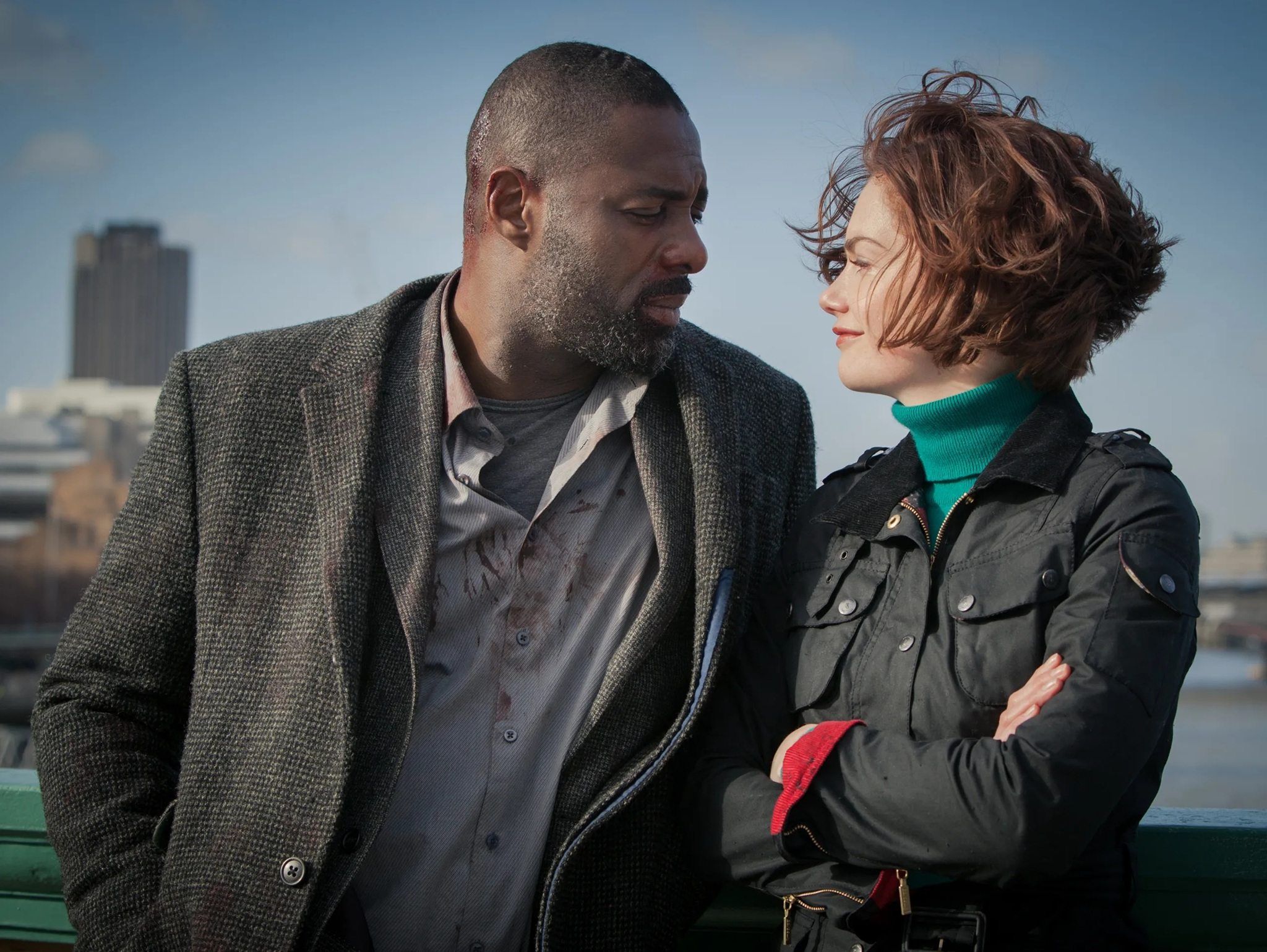 Idris Elba revine în rolul detectivului Luther