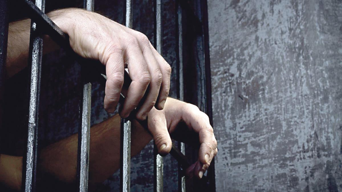 Deținut din Penitenciarul Jilava, mort după ce a făcut stop cardiac în ambulanță