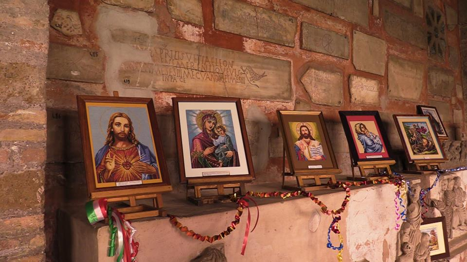 GOBLENURILE unei gălăţence, expuse din nou la Roma