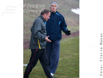 Circ cu mijlocaşul Stancu de la Oţelul