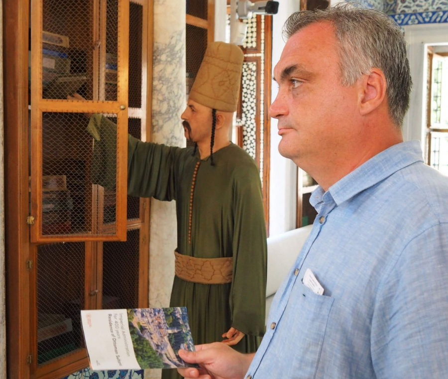 Cenaclul „Noduri şi semne”. Lockdown cu măști