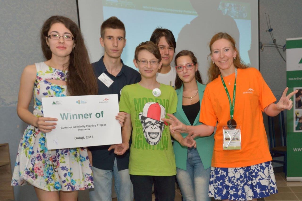 IDEI pentru un MEDIU CURAT/ Elevii gălăţeni vor ENERGIE VERDE