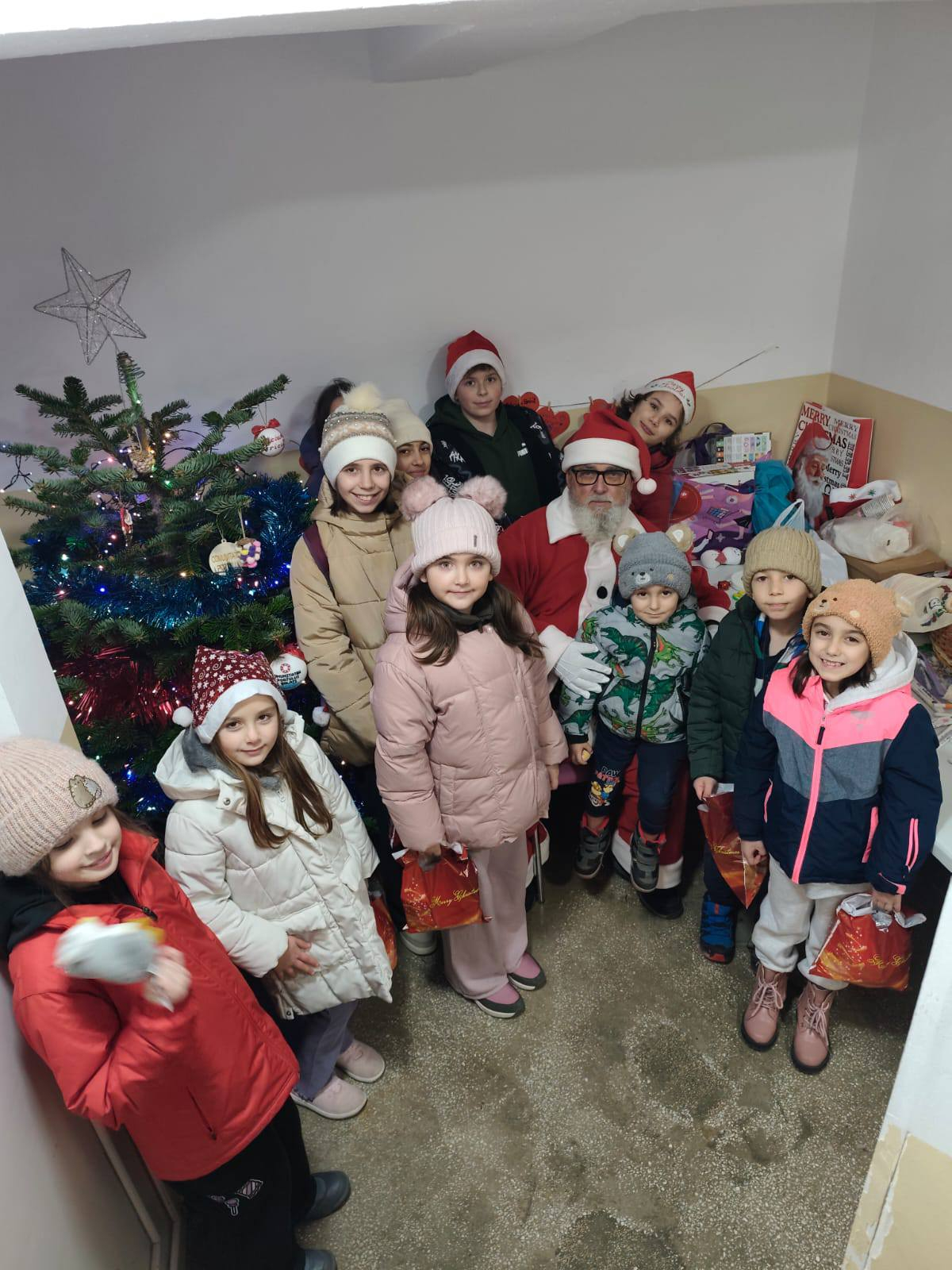 Sărbători cu suflet, în comunitatea Portului din Galaţi