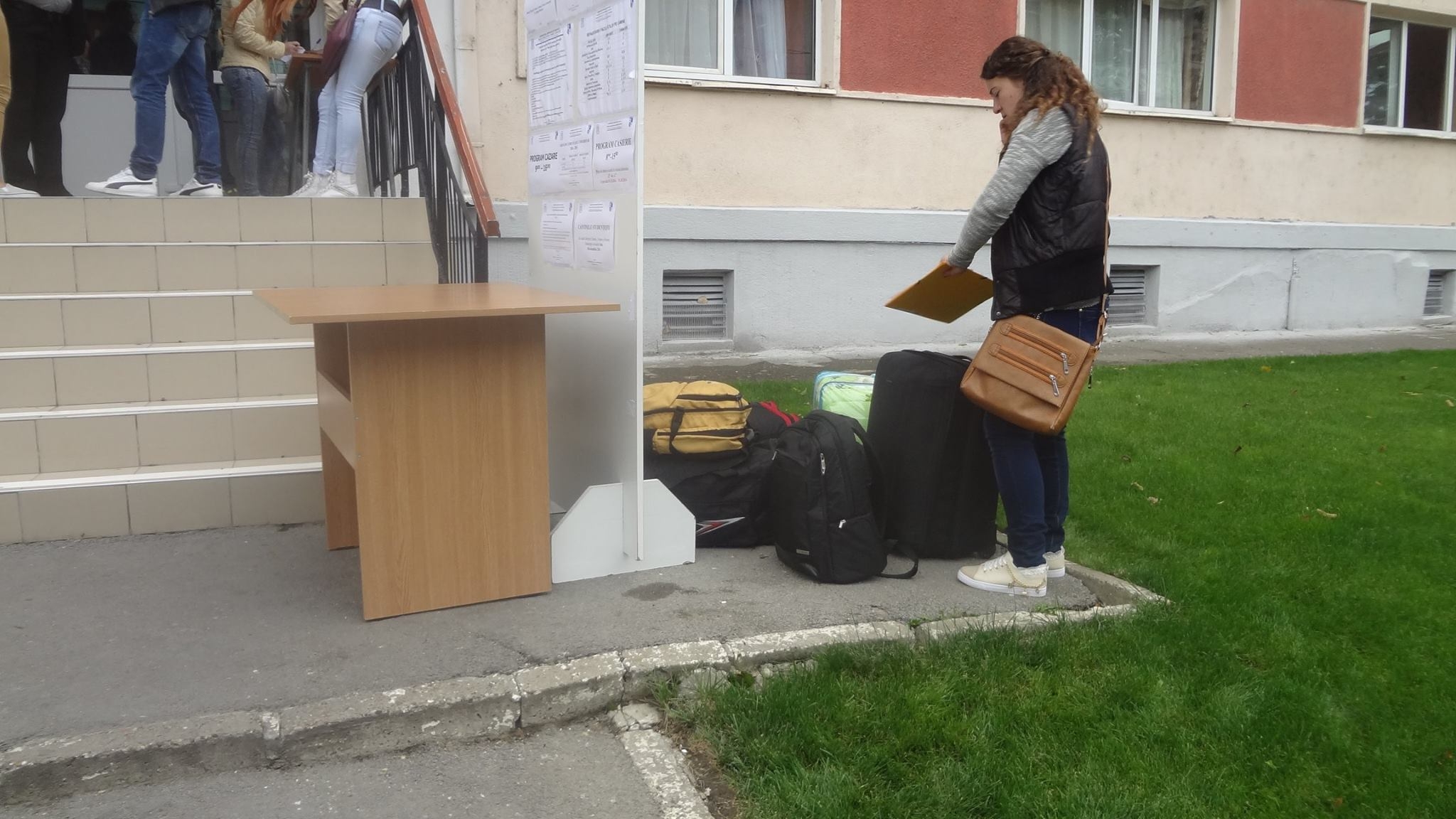 Cazarea în CĂMINE, o problemă rezolvată. Studenţii s-au întors "acasă"