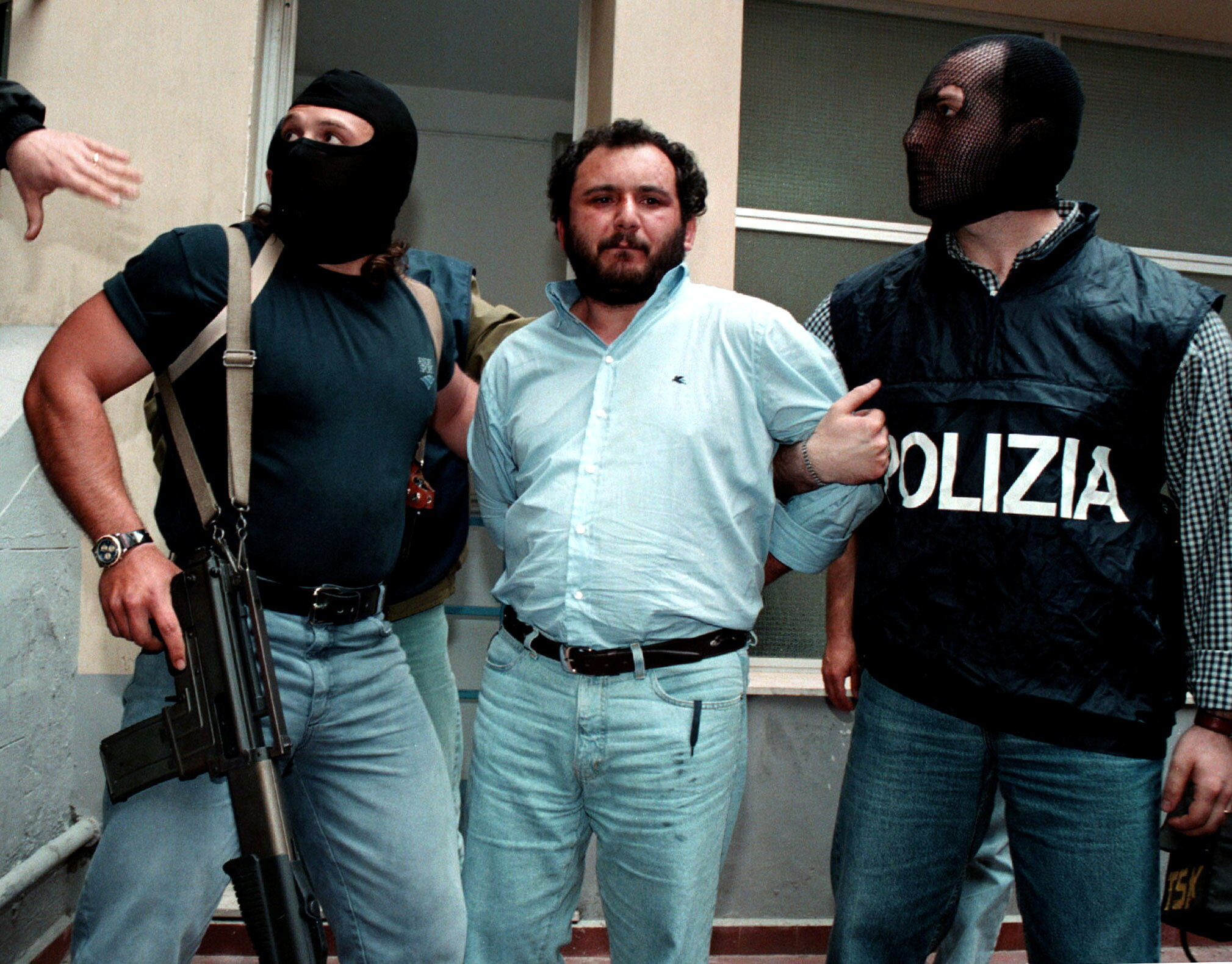 Mafiot cu peste 150 de crime la activ, eliberat