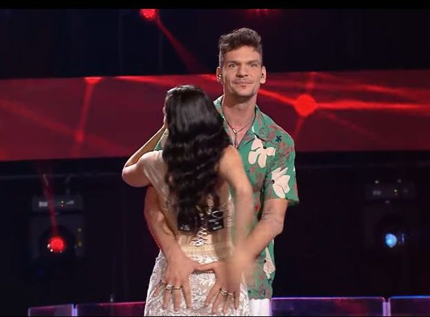 Cum se dansa la petrecerile din anii ’80