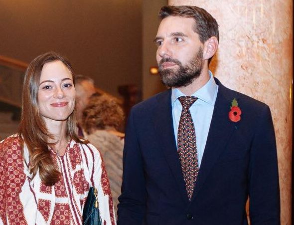 Nepotul Regelui Mihai, cu floare de mac la rever