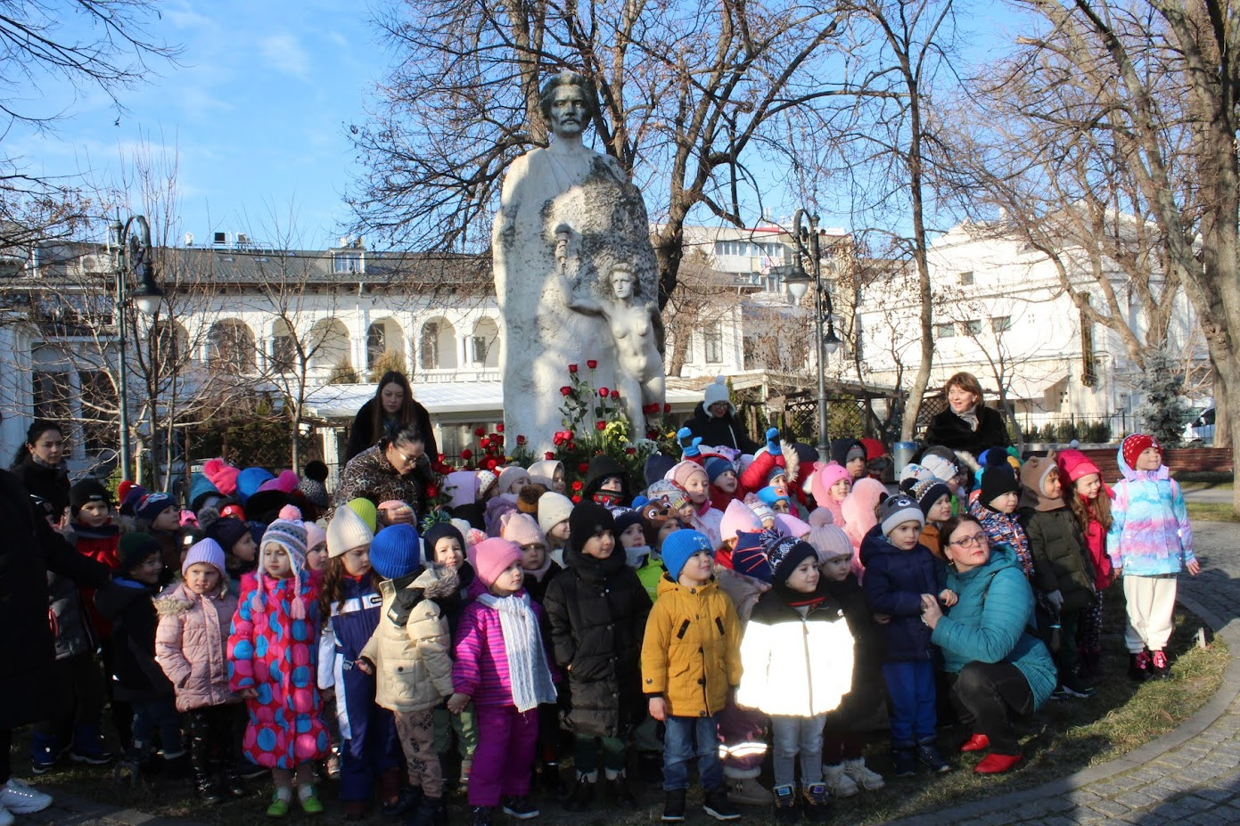 Invitaţie la statuia lui Eminescu, de Ziua Culturii Naționale