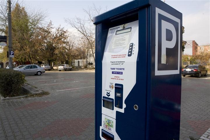 Parcometru vandalizat pentru 150 de lei