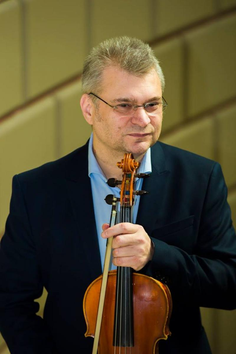 "Viola fantasia", de la Vivaldi la Piazzola