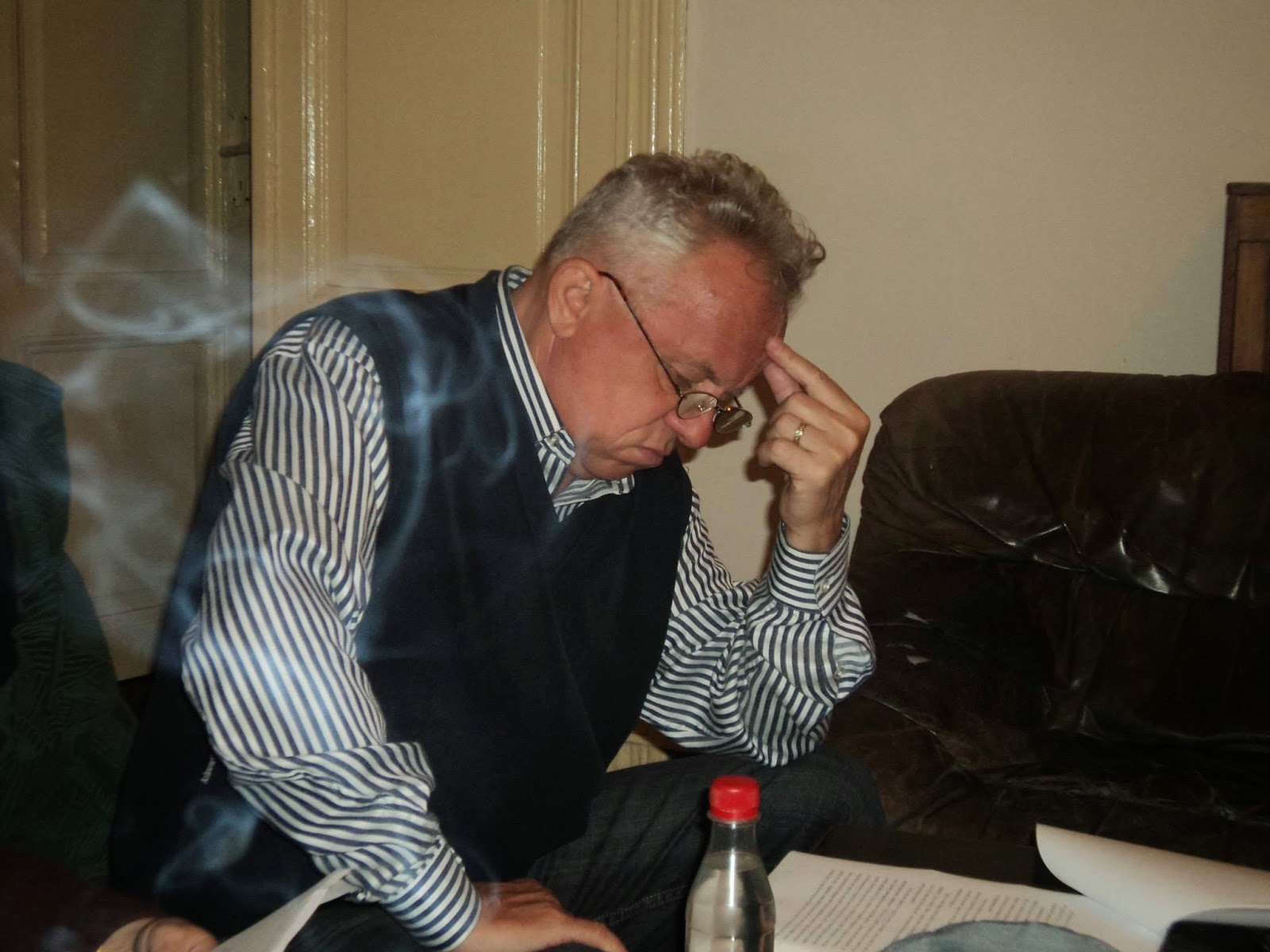 Cronică de cenaclu/ Poet cu mari şanse de prozator