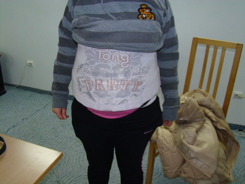 (VIDEO) Poliţiştii de frontieră au confiscat peste 1.400 de pachete de ţigări. Vezi cum ascund contrabandiştii marfa