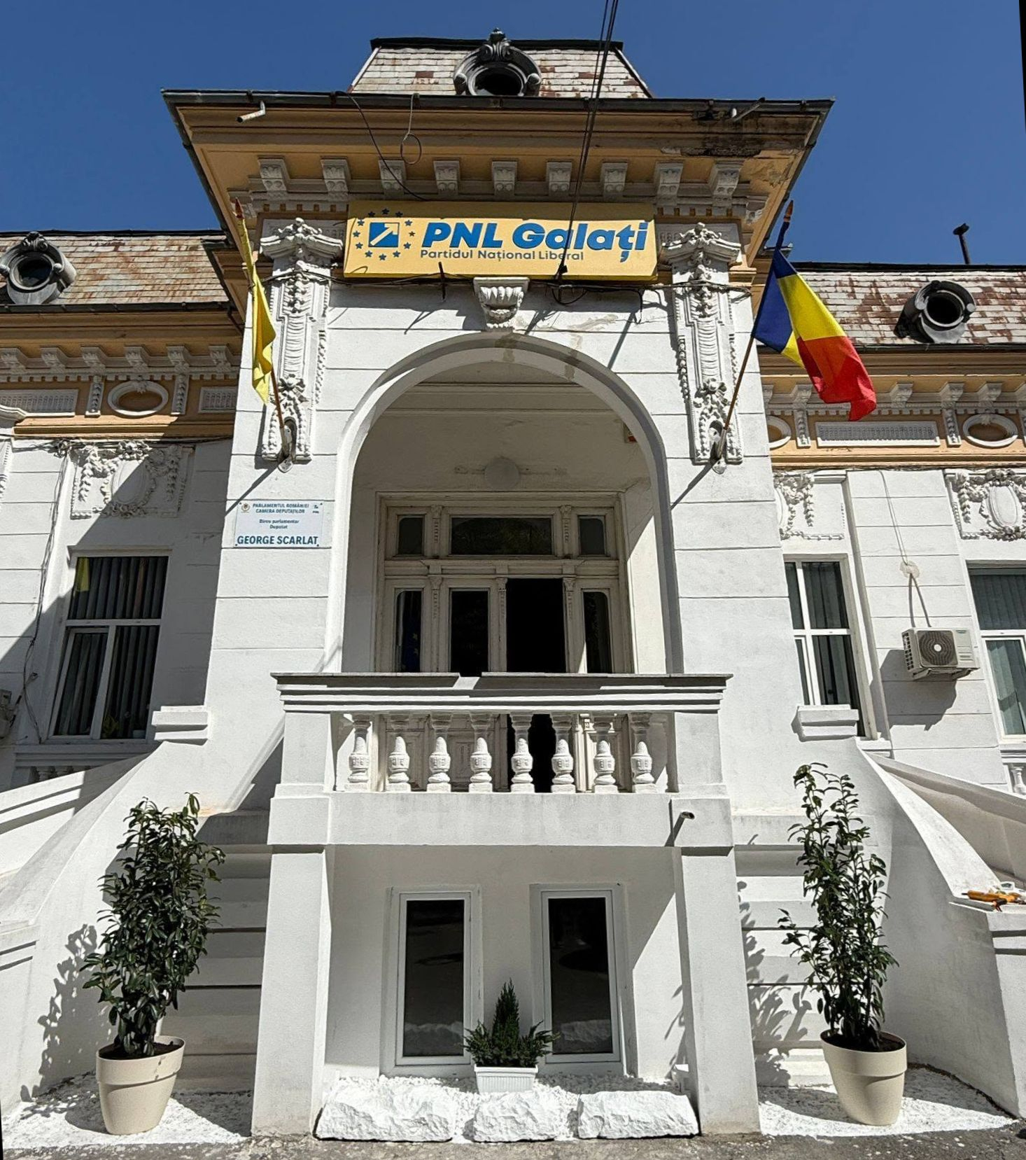 Cine va reprezenta PNL Galaţi la Congresul Extraordinar de la Bucureşti. Preşedintele George Scarlat îşi va petrece ziua cu familia