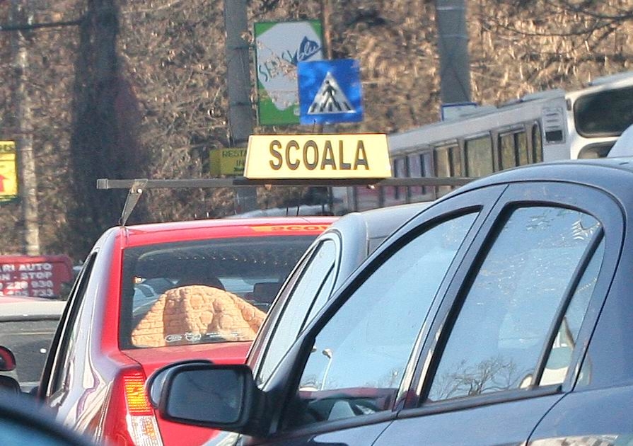 Sală şi traseu pentru examinatorii auto