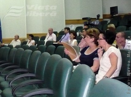 Expoziţii şi turişti la 40 de grade  