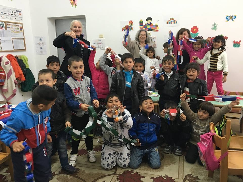 TICHETE SOCIALE pentru preşcolarii din familiile sărace. Până când se DEPUN CERERILE