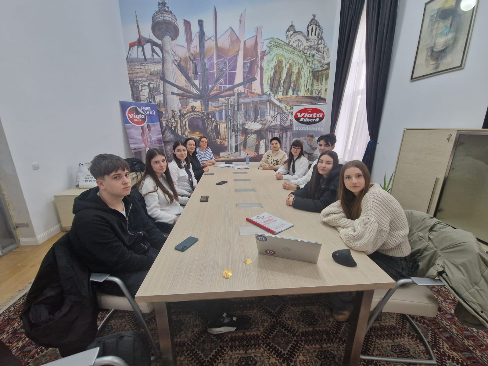 Noul număr al revistei elevilor cuzişti, lansat la „Viaţa liberă”