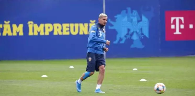 Semifinala barajului, în prag de amânare. Fotbalişti din echipele României şi Islandei, în carantină.