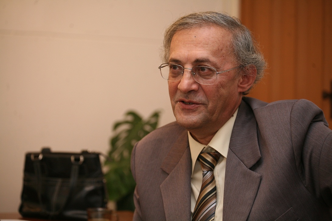 Preşedintele Colegiului Medicilor, îndepărtat din funcţie