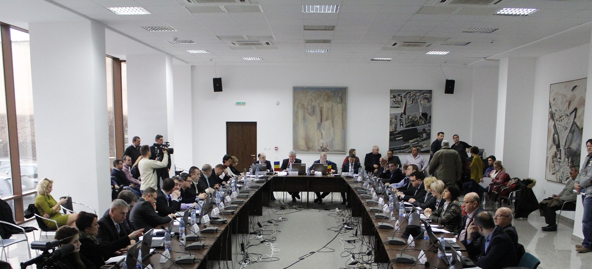 VEȘTI BUNE pentru 2017! BURSELE ELEVILOR au fost MAJORATE