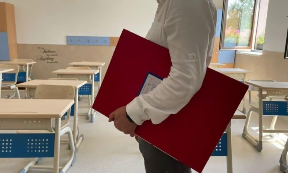 Au început înscrierile la examenul de titularizare pentru profesori