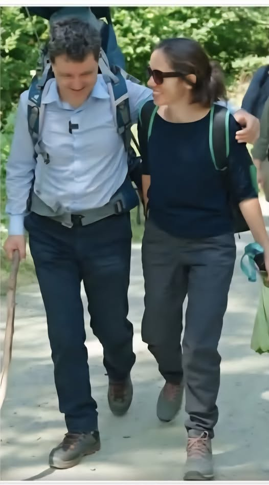 La omul lăudat să nu te duci cu rucsacul