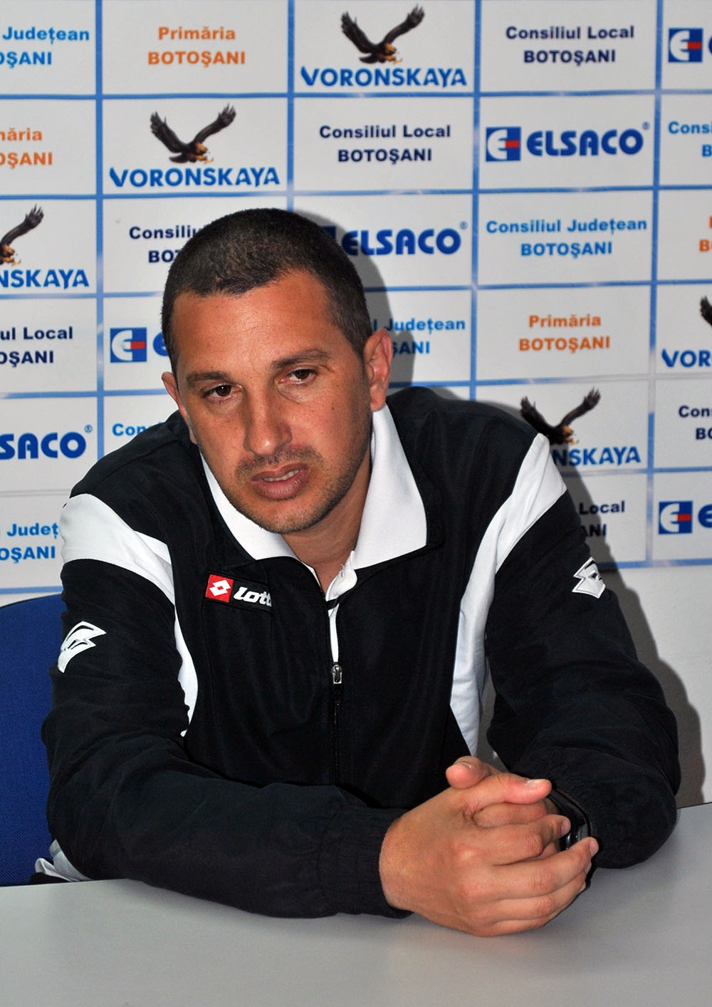 Enache l-a citit pe Dorinel