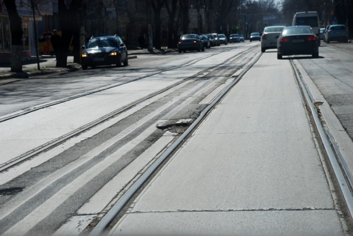 BRĂILA/ Cum nu vrea Universul să fie astupate toate găurile de pe Calea Galaţi!