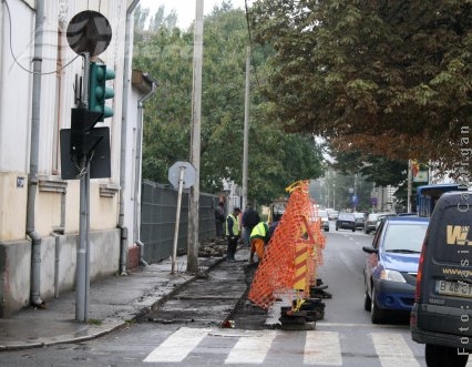 Şanţuri apărute peste noapte 