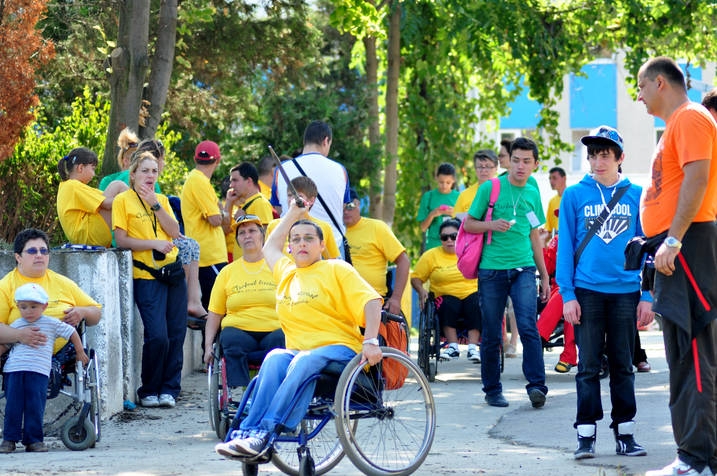 Farmecul de a urca treaptă cu treaptă - O lecţie de viaţă din scaunul cu rotile