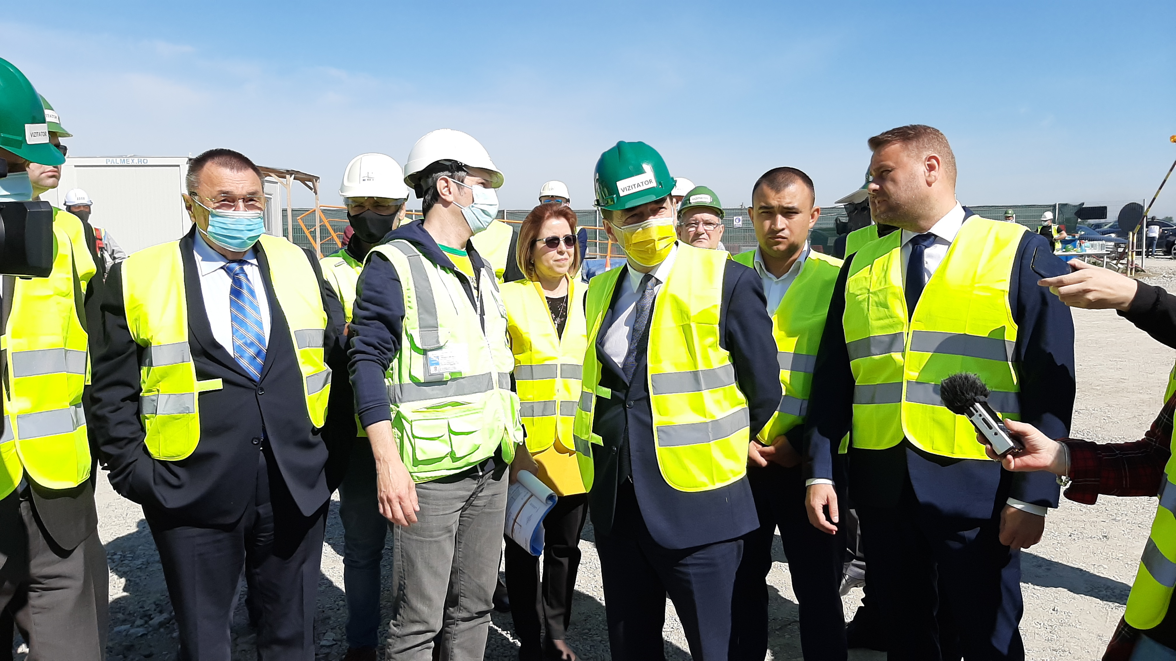 Ludovic Orban - una caldă, alta rece:  Pod peste Dunăre vom avea, aeroport ce ne mai trebuie? (FOTO și VIDEO)