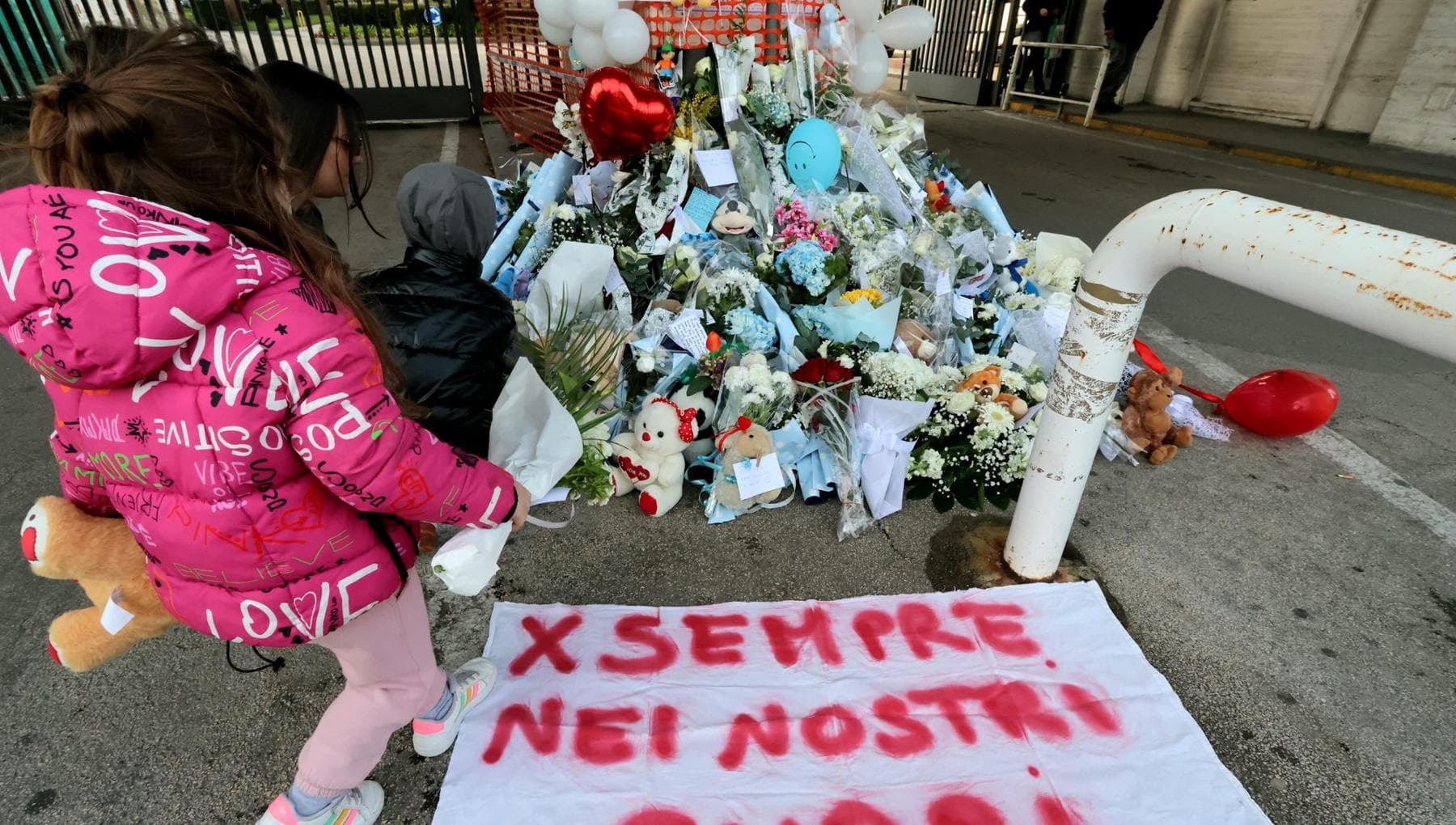 Italia, revoltată de decesul băiețelului cu „inima arsă de degerături”