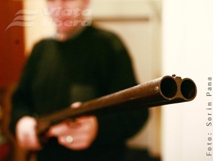 Armele, cu permisul la control