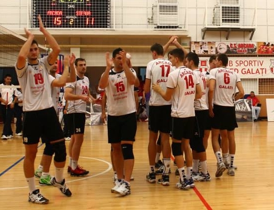 VOLEIBALIŞTII de la Arcada ÎNCEP CAMPIONATUL ţintind primele locuri