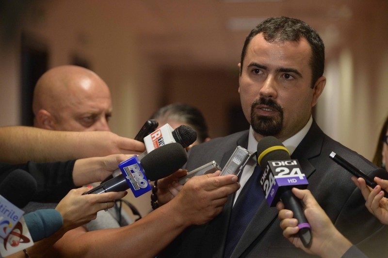 S-a vrut deputat, dar a ieşit şifonat din bătălie. Actualul primar al Capitalei, votat de 3.000 de gălăţeni