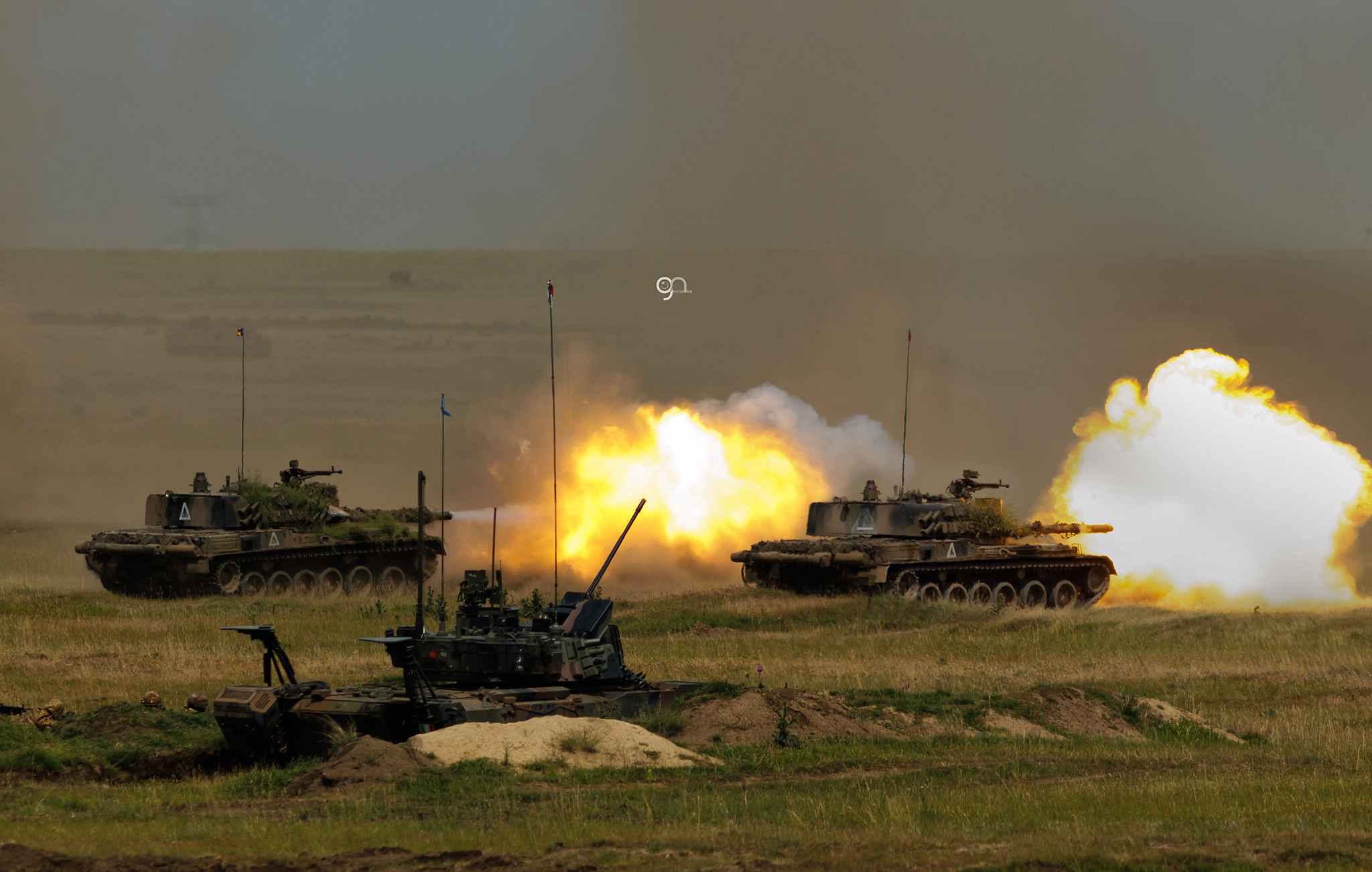 Trageri cu muniție reală în Poligonul Smârdan