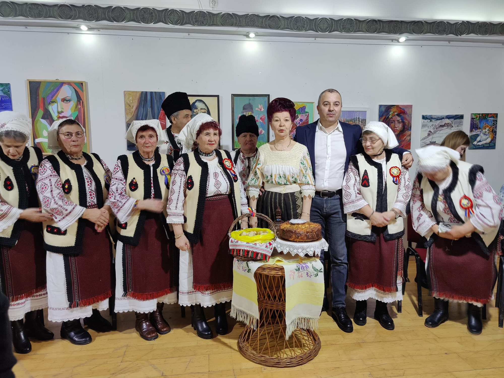 „Tradiții și obiceiuri la început de primăvară”, la Centrul Cultural