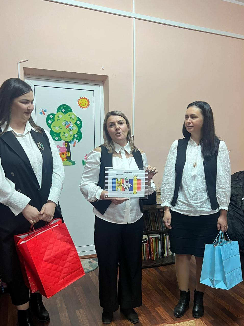 „Culorile prieteniei” leagă școlile din România și Moldova