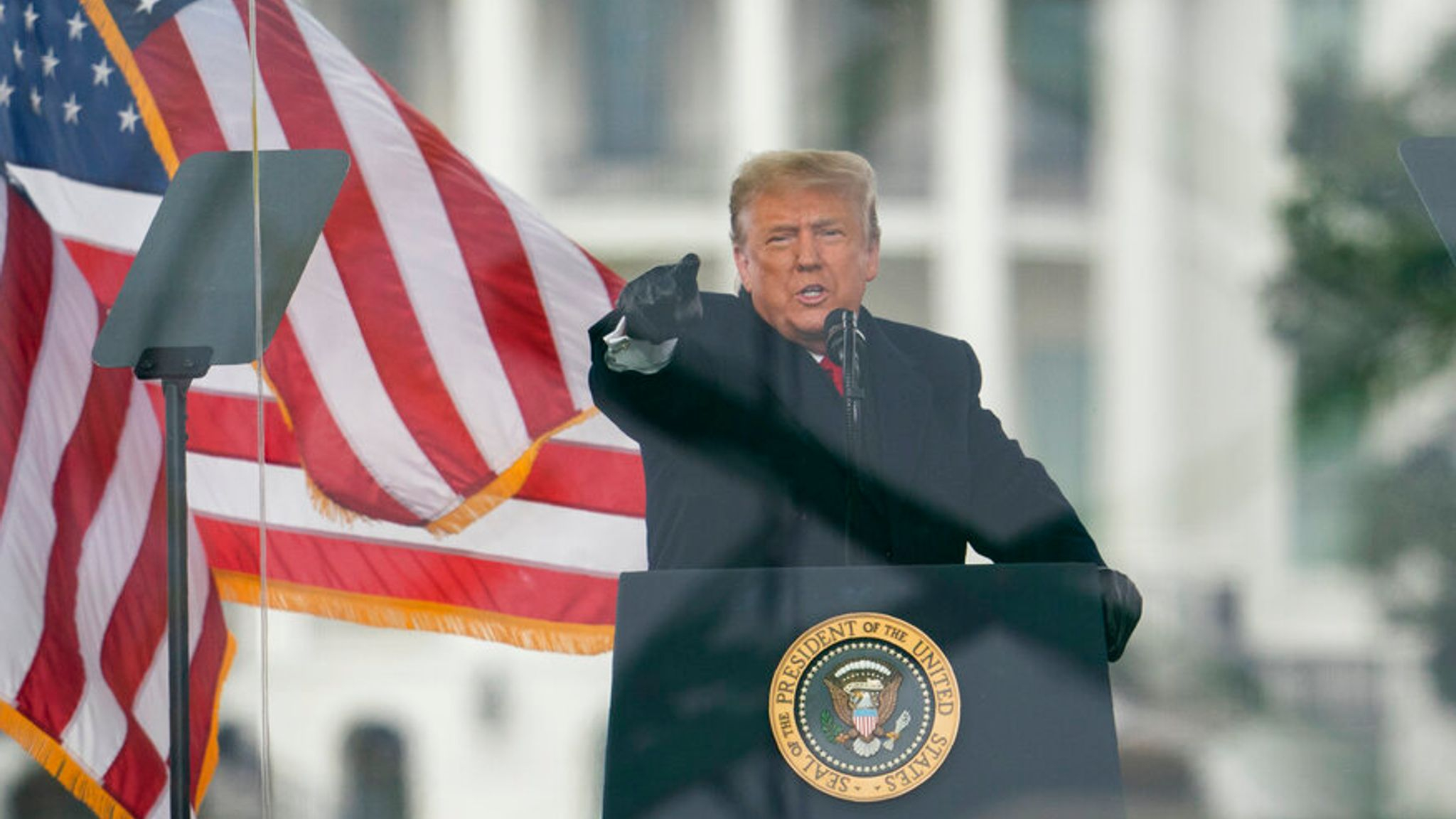 Donald Trump nu poate invoca imunitatea