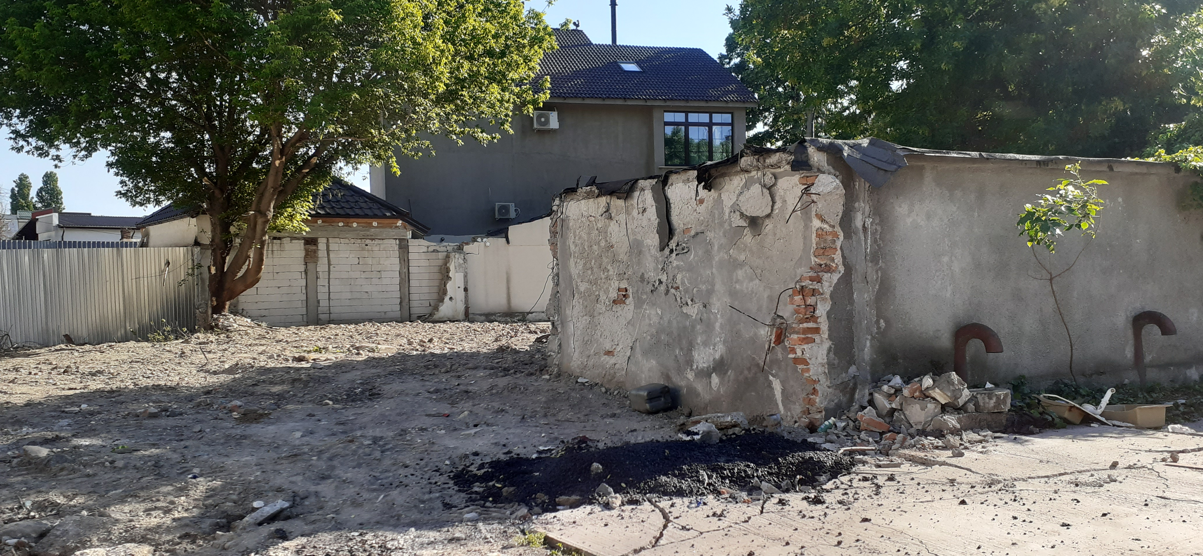 Câte garaje vor fi demolate în cartierul Aurel Vlaicu. De ce unele coșmelii „rezistă” (FOTO)