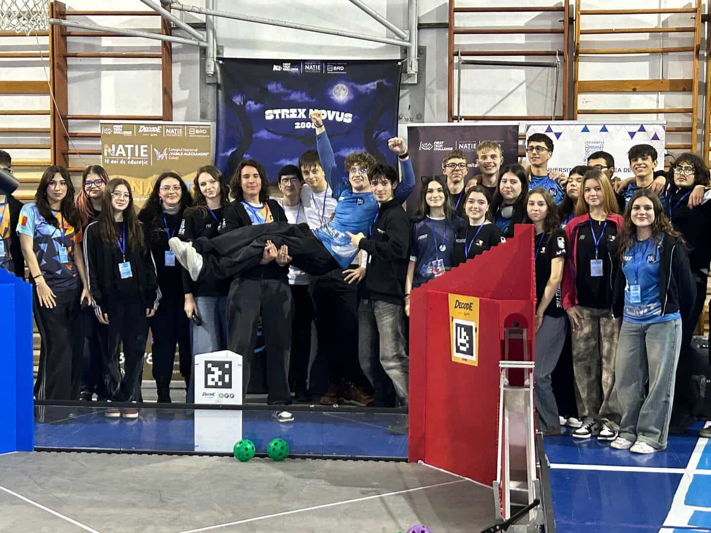 O echipă gălăţeană de robotică, invitată în Canada