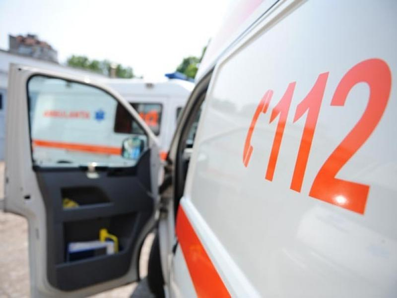 Pieton ajuns la spital după un accident