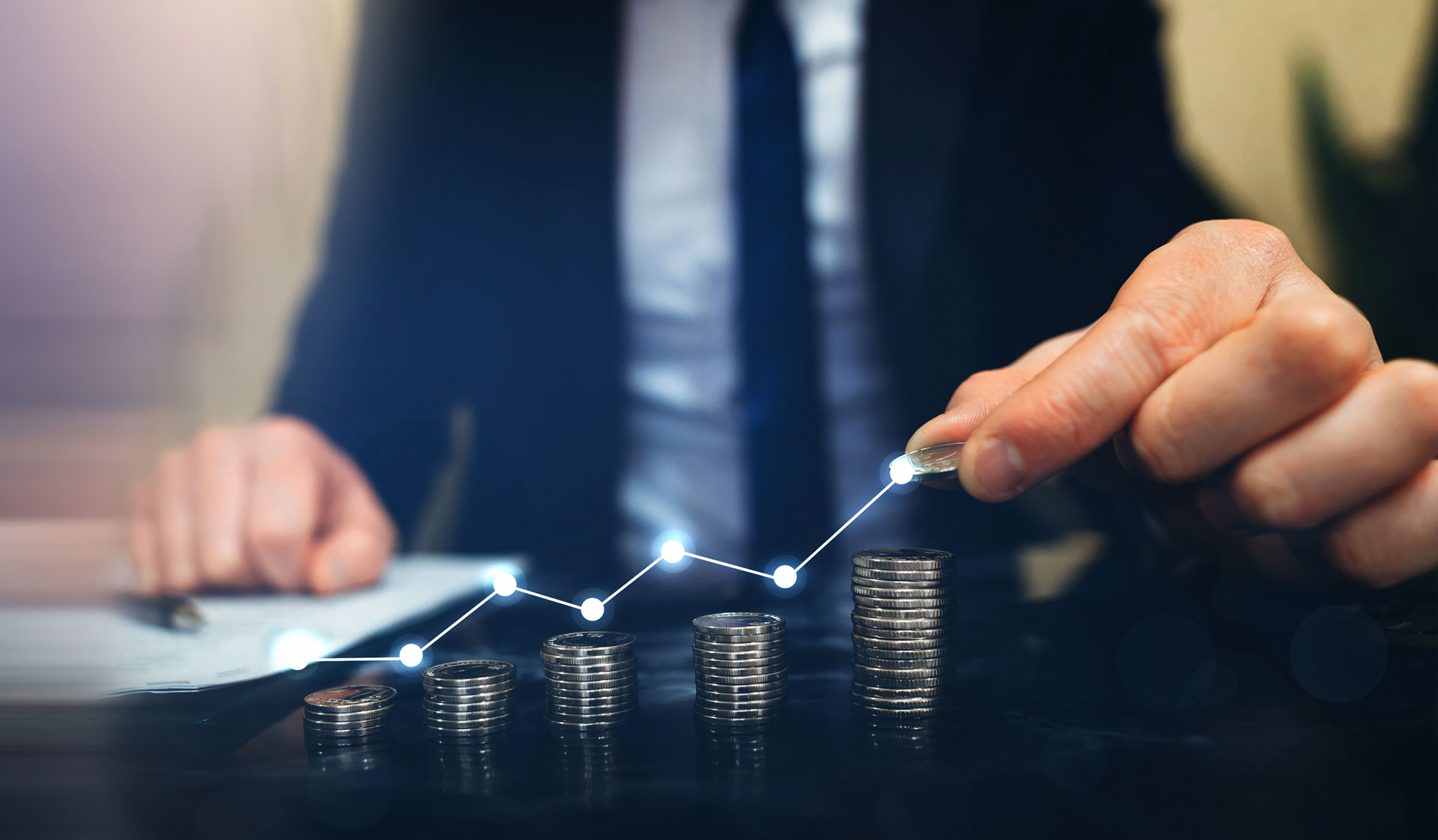 Angajații din județul Galați au, în medie, salarii tot mai mari