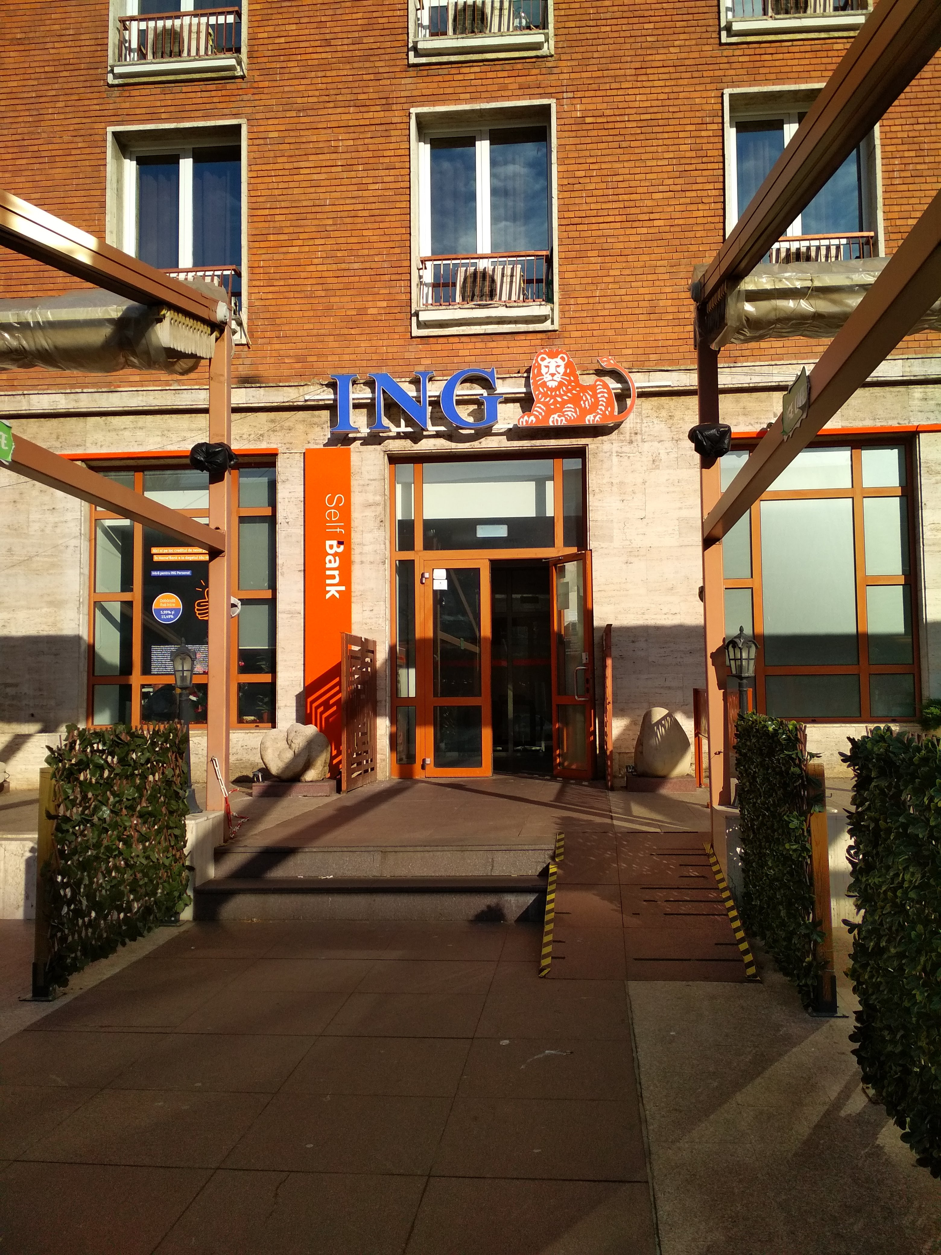 Sediul ING de pe strada Domnească se închide