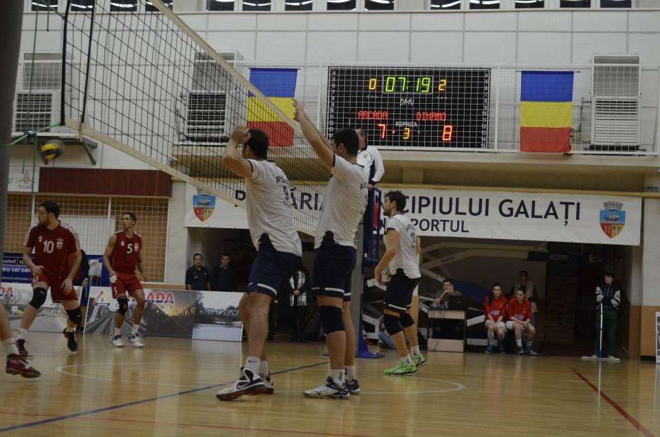 Primul cuplaj VOLEI-BASCHET al anului 2015 la Sala Sporturilor din Galaţi