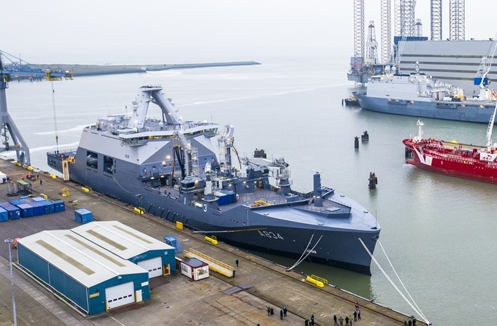 Imensa navă militară „Den Helder”, construită la Galați, a încheiat cu succes probele de mare (foto)